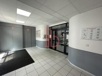 À louer Bureaux - Bordeaux 33000 - 374m²