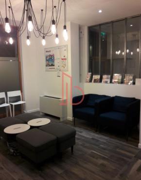 À louer Bureaux - Bordeaux 33300 - 187m²