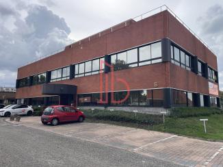 À louer Bureaux - Mérignac 33700 - 552m²