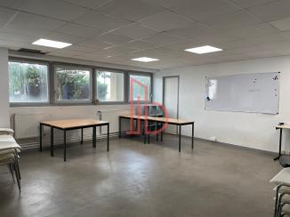 À louer Bureaux - Bordeaux 33000 - 321m²