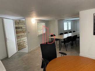 À louer Bureaux - Bordeaux 33800 - 150m²