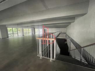 À vendre Bureaux - Bègles 33130 - 687m²