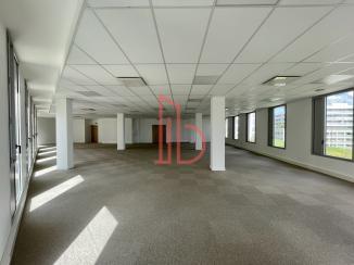À louer Bureaux - Bordeaux 33800 - 3037.7m²