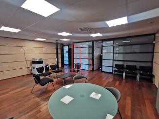 À louer Bureaux - Bruges 33520 - 265m²