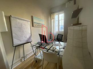 À louer Bureaux - Bordeaux 33000 - 97.37m²