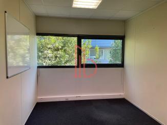 À louer Bureaux - Mérignac 33700 - 215.72m²