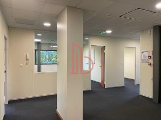 À louer Bureaux - Mérignac 33700 - 215.72m²