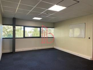 À louer Bureaux - Mérignac 33700 - 215.72m²