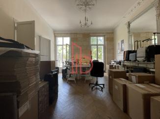À louer Bureaux - Bordeaux 33000 - 90m²