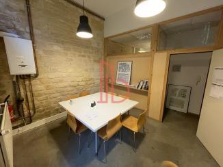 À louer Bureaux - Bordeaux 33300 - 130m²