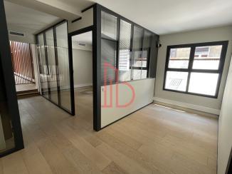 À louer Bureaux - Bordeaux 33000 - 200m²