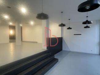 À louer Bureaux - Bordeaux 33000 - 256m²