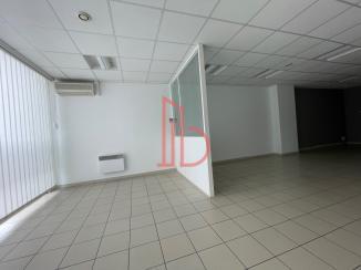 À louer Bureaux - Bordeaux 33300 - 112.7m²