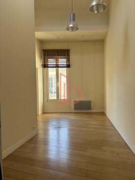 À louer Bureaux - Bordeaux 33000 - 146m²