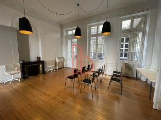 À louer Bureaux - Bordeaux 33000 - 152m²